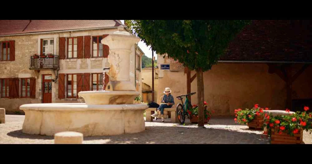 ZIEN still 28